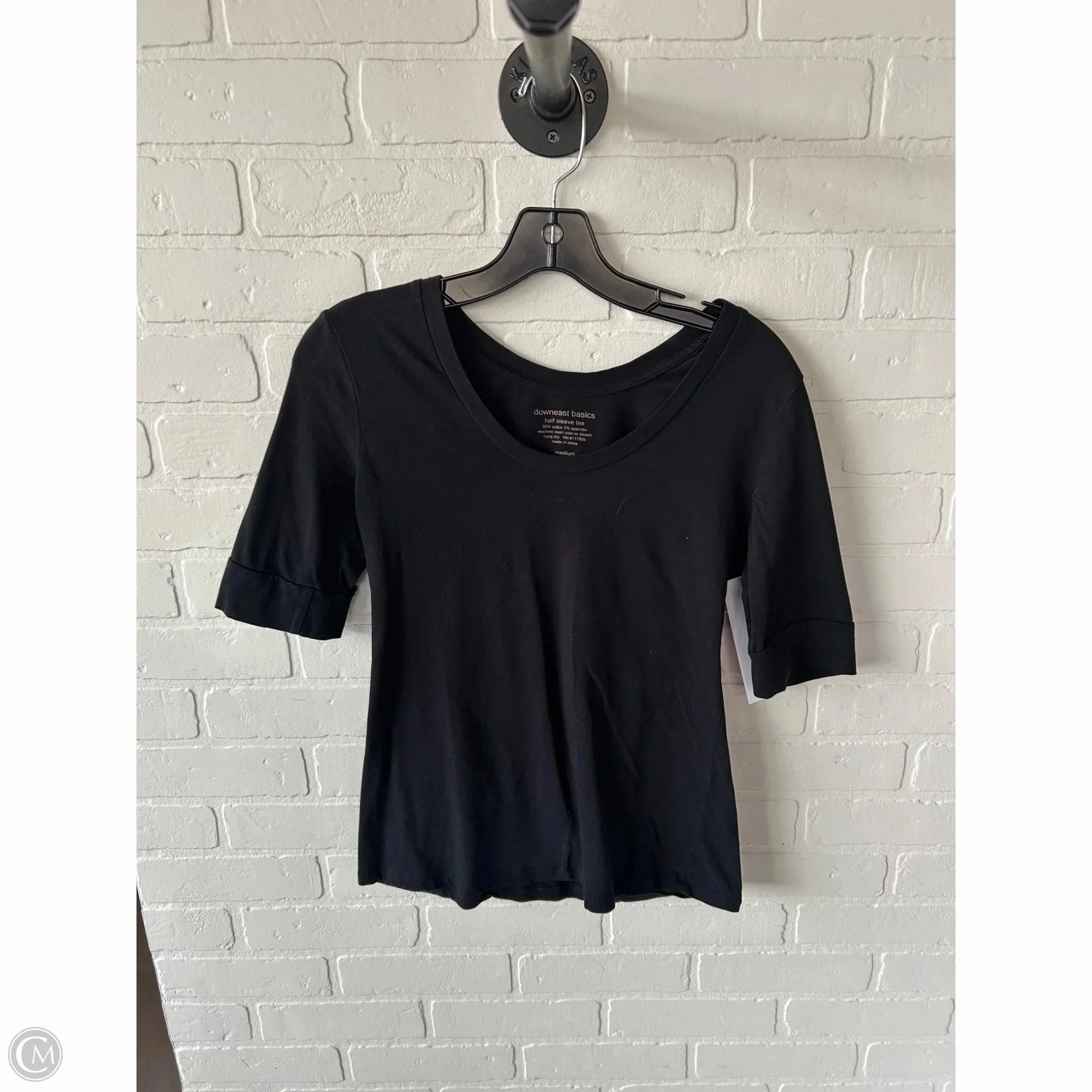 Top Short Sleeve Basic By Downeast In Black, Size: M