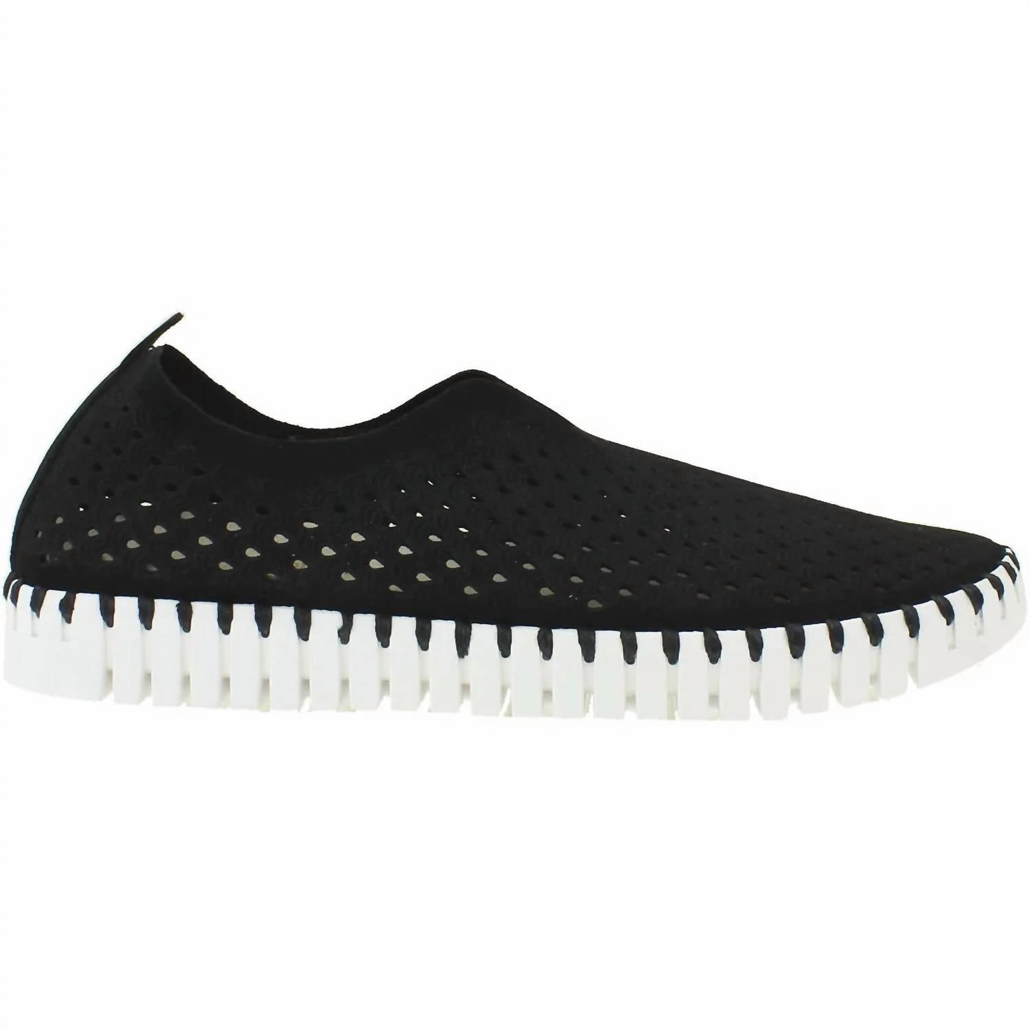 Women's Tulip Slip-On In 110 Black